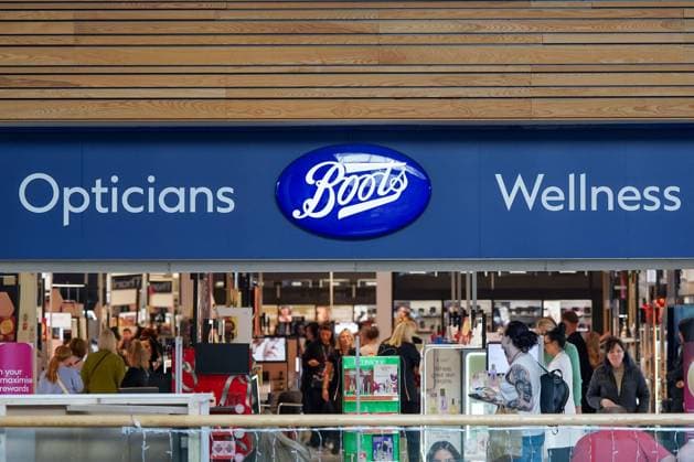 Daily Life In Sheffield The logo of Boots is in Sheffield, United Kingdom, on October 23, 2025. Sheffield United Kingdom  Copyright: xGiannisxAlexopoulosx originalFilename: alexopoulos-notitle251023_npdHe.jpg