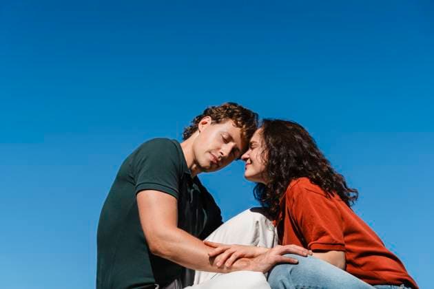 Couple in love outdoors enjoying togetherness and romance model released, Symbolfoto, NDEF02874