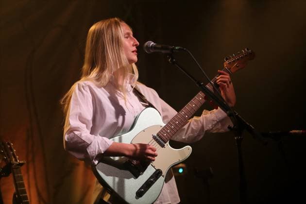 Entertainment Themen der Woche KW43 Isabella Sophie Tweddle alias Billie Marten bei einem Konzert im Frannz Club in Berlin, 23. Oktober 2025. Billie Marten Konzert Berlin *** Isabella Sophie Tweddle aka Billie Marten at a concert at Frannz Club in Berlin, October 23, 2025 Billie Marten concert Berlin
