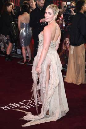 Joelle Rae bei der Weltpremiere der 4. Staffel der Netflix-Serie The Witcher im Curzon Mayfair. London, 23.10.2025