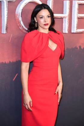 Mecia Simson bei der Weltpremiere der 4. Staffel der Netflix-Serie The Witcher im Curzon Mayfair. London, 23.10.2025