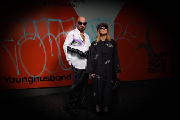 MELBOURNE FASHION WEEK 2025, Guests and arrivals ahead of Student Collections runwayMelbourne Fashion Week at Younghusband, Melbourne, Friday, October 24, 2025. ( NO ARCHIVING MELBOURNE VICTORIA AUSTRALIA  Copyright: xNADIRxKINANIx 20251024132523200763