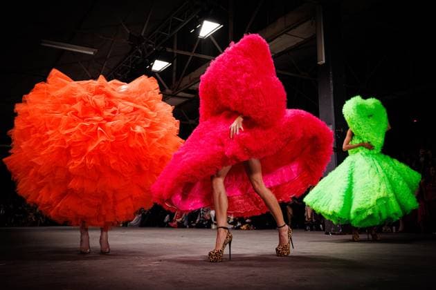 MELBOURNE FASHION WEEK 2025, Models Wearing design by Leah Wilkinson during Melbourne Fashion Week at Younghusband, Melbourne, Friday, October 24, 2025. ( NO ARCHIVING MELBOURNE VICTORIA AUSTRALIA  Copyright: xNADIRxKINANIx 20251024134085044507