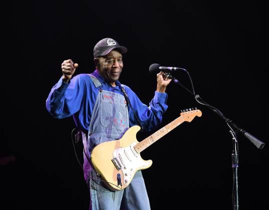 Backroads Blues Festival brings blues legend BUDDY GUY to t he Atlantic Union Bank Pavilion in Portsmouth, Virginia on 21 August 2022. August 21, 2022, Portsmouth, Virginia, USA: Backroads Blues Festival brings blues legend BUDDY GUY to t he Atlantic Union Bank Pavilion in Portsmouth, Virginia on 21 August 2022. Photo.Ã‚ Jeff Moore Copyright: xJeffxMoorex
