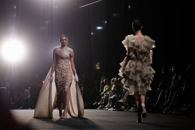 ARMENIA, YEREVAN - OCTOBER 24, 2025: Women model creations during a runway show for AAVVA, a Dubai-based fashion brand, as part of Yerevan Fashion Week 2025 at the Meridian Expo and Event Centre Yerevan Armenia  - ZUMAt113 20251024_zaa_t113_326 Copyright: xAlexanderxPatrinx