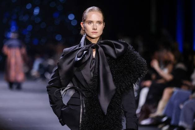 ARMENIA, YEREVAN - OCTOBER 24, 2025: A woman models creations during a runway show for ZhSaken x Akmaral, a Kazakh fashion brand collaboration, as part of Yerevan Fashion Week 2025 at the Meridian Expo and Event Centre. Alexander Patrin TASS  85115960