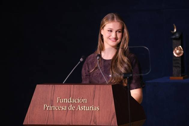 Entertainment Themen der Woche KW43 Entertainment Bilder des Tages 2025 Princess of Asturias Awards Ceremony Princess Leonor during the 2025 Princess of Asturias Awards Ceremony held at the Campoamor Theater, on October 24, 2025, in Oviedo Spain The Princess of Asturias Foundation has designed an extensive program of more than seventy cultural activities for the forty-fifth Princess of Asturias Awards, The program includes concerts, film series, exhibitions, art installations and collective workshops The laureates will be the protagonists of meetings with the public, meetings with experts in their respective fields and activities with students from various schools in Asturias FAMOSOSOS PREMIOS PRINCESA DE ASTURIAS Raú Oviedo Oviedo Spain  Copyright: xRaulxTerrelx 7053465