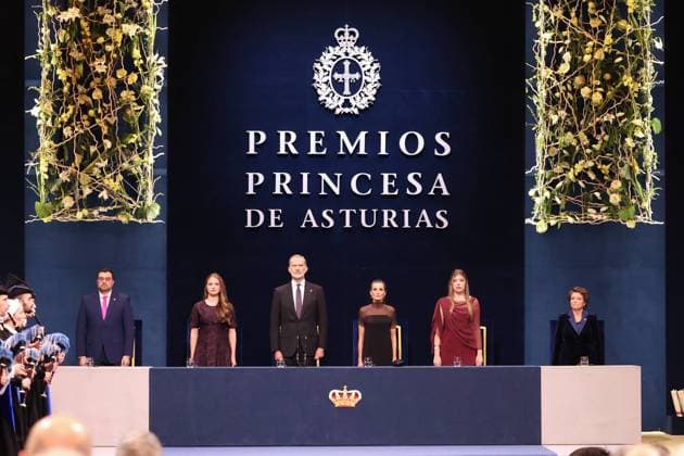 Spanish King Felipe VI and Queen Letizia with Princess Leonor de Borbon and Infanta Sofia de Borbon during the delivery of the Princess of Asturias Awards 2025 in Oviedo, on Friday 24 October 2025. Cordon Press  JOSExJIMENEZ