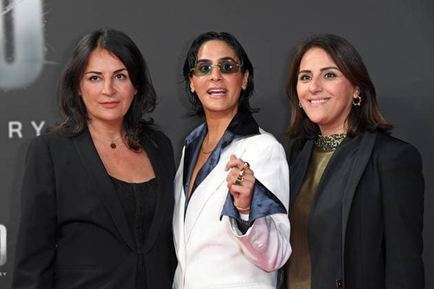 Düzen Tekkal mit den Schwestern Tülin Tekkal und Tuna Tekkal bei der Premiere des Netflix-Doku-Highlights BABO DIE HAFTBEFEHL-STORY in der Astor Film Lounge in Berlin am 24.10.2025