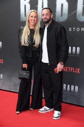 Christian Eckerlin mit Ehefrau Dominique Eckerlin bei der Premiere des Netflix-Doku-Highlights BABO DIE HAFTBEFEHL-STORY in der Astor Film Lounge in Berlin am 24.10.2025