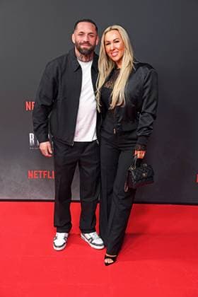 Christian Eckerlin mit Ehefrau Dominique Eckerlin bei der Premiere des Netflix-Doku-Highlights BABO DIE HAFTBEFEHL-STORY in der Astor Film Lounge in Berlin am 24.10.2025
