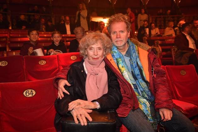 Ilse Neubauer mit Sohn Roncalli Premiere ARTistART Werksviertel am Ostbahnhof München 24. Oktober 2025