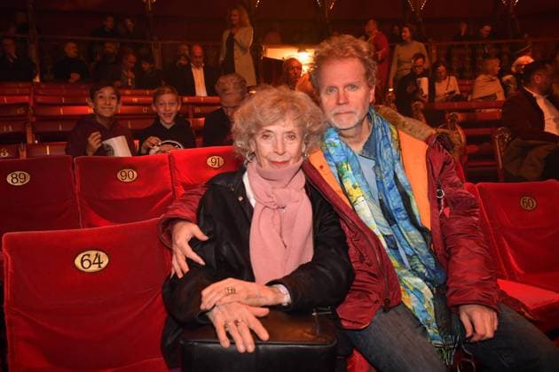 Ilse Neubauer mit Sohn Roncalli Premiere ARTistART Werksviertel am Ostbahnhof München 24. Oktober 2025