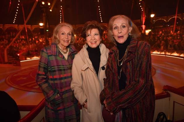 Alice und Ellen Kassler mit Carolin Reiber Roncalli Premiere ARTistART Werksviertel am Ostbahnhof München 24. Oktober 2025