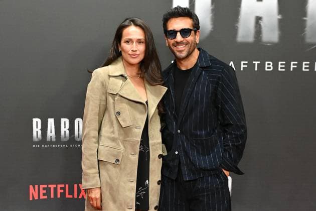 Elyas M Barek und seine Ehefrau Jessica M Barek bei der Babo - Die Haftbefehl-Story (Netflix) Doku Premiere am 24.10.2025 in der Astor Film Lounge in Berlin Babo (Netflix) Premiere in Berlin