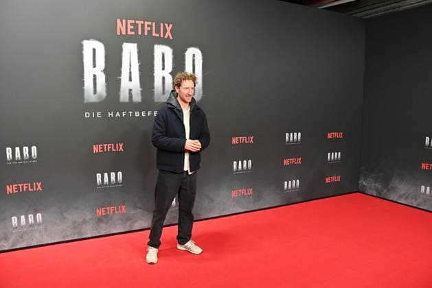 Louis Klamroth beim 50 Jahre Ziegler Film Jubilaeums Event am 27.04.2023 in Berlin Babo (Netflix) Premiere in Berlin