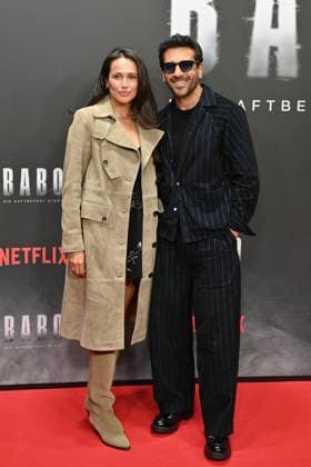 Elyas M Barek und seine Ehefrau Jessica M Barek bei der Babo - Die Haftbefehl-Story (Netflix) Doku Premiere am 24.10.2025 in der Astor Film Lounge in Berlin Babo (Netflix) Premiere in Berlin