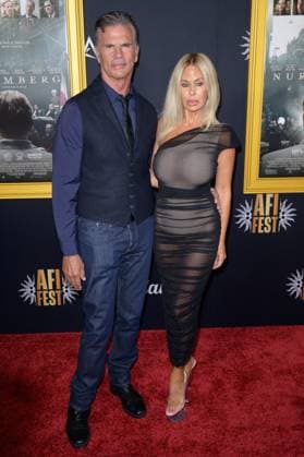 Nuremberg Premiere - Los Angeles, USA LOS ANGELES, USA. October 24, 2025: Lorenzo Lamas & Shauna Sand at the AFI FEST premiere for Nuremberg at the TCL Chinese Theatre. Los Angeles CA USA  Copyright: xPaulxSmith Featureflashx