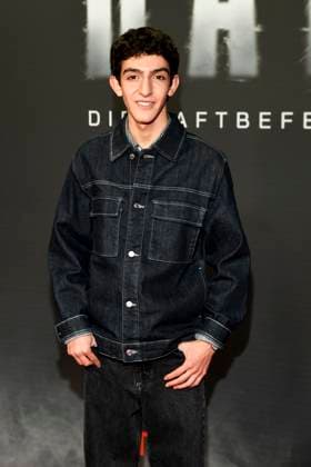 abb Haftbefehl- Deyar Alkalash zu Gast auf dem roten Teppich des Special Screening Event der Netflix Doku Highlight Babo Die Haftbefehl Story in der Astor Film Lounge am 24.10.2025in Berlin Berlin Deutschland