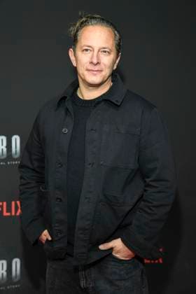 abb Haftbefehl- Trystan Pütter Puetter zu Gast auf dem roten Teppich des Special Screening Event dem Netflix Doku Highlight Babo Die Haftbefehl Story in der Astor Film Lounge am 24.10.2025in Berlin Berlin Deutschland
