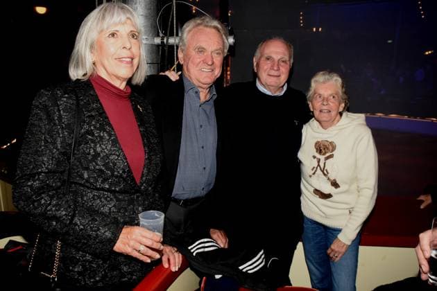 Agnes Sepp Maier Fussball Weltmeister Uli Susi Hoeness FC Bayern Ehrenpraesident Muenchen 2410.2025 Werksviertel Muenchen Circus Roncalli Premiere-Art ist Art Foto Muenchen