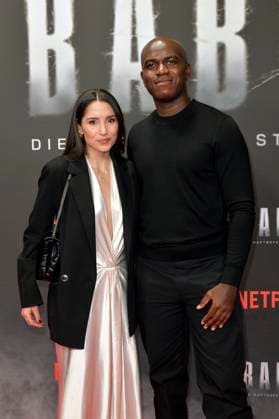 Alida Weiss und Ferdinand Owusu-Ansah beim Special Screening des Netflix Dokumentarfilms Babo - Die Haftbefehl-Story in der Astor Film Lounge. Berlin, 24.10.2025
