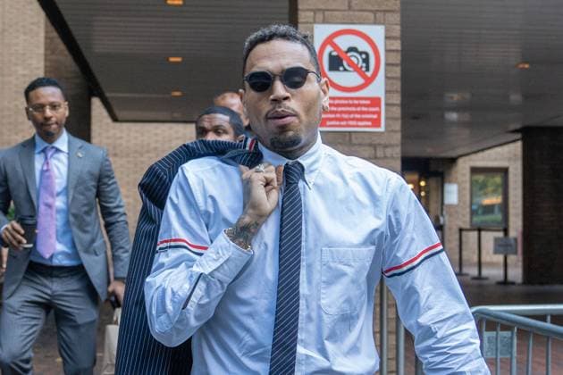 Courting Fashion Chris Brown CHRIS Brown makes a surprise court appearance for his assault case — wearing more than £6,000 of designer clothing. Singer Chris Brown leaving Southwark Crown Court this morning.  Copyright: xIanxWhittakerx NINTCHDBPICT001033536402