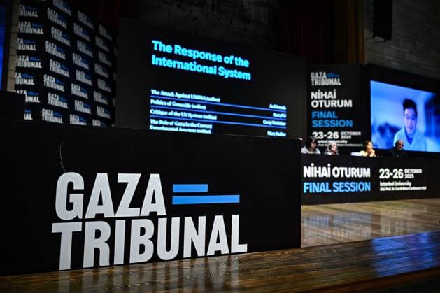News Themen der Woche KW 43 News Bilder des Tages Final session of Gaza Tribunal in Istanbul ISTANBUL, TURKIYE - OCTOBER 25: The final session of the Gaza Tribunal, a global and independent initiative established to investigate Israel’s ongoing war crimes in Gaza, held at Istanbul University, Turkiye on October 25, 2025. Chaired by former United Nations (UN) Special Rapporteur Prof. Dr. Richard Falk, with the participation of academics, human rights defenders, media representatives, and civil society organizations. Cem Tekkesinoglu Anadolu Istanbul Turkey. Editorial use only. Please get in touch for any other usage.  Copyright: x2025xAnadoluxCemxTekkesinoglux