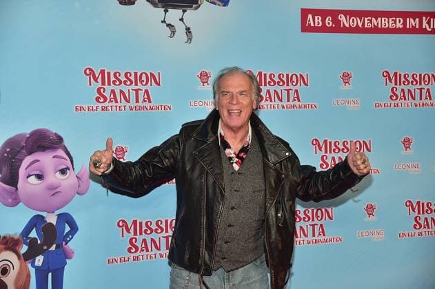 MISSION SANTA, ein ELf rettet Weihnachten Wolfgang Fierek Ankuft, roter Teppich zur Premiere des Animationsfilmes fuer Kinder - MISSION SANTA, ein ELf rettet Weihnachten -in Berlin am 25.10.2025
