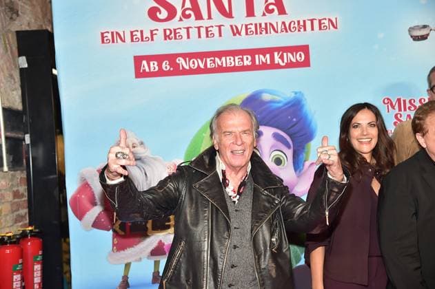 MISSION SANTA, ein ELf rettet Weihnachten Wolfgang Fierek, Bettina Zimmermann Ankuft, roter Teppich zur Premiere des Animationsfilmes fuer Kinder - MISSION SANTA, ein ELf rettet Weihnachten -in Berlin am 25.10.2025