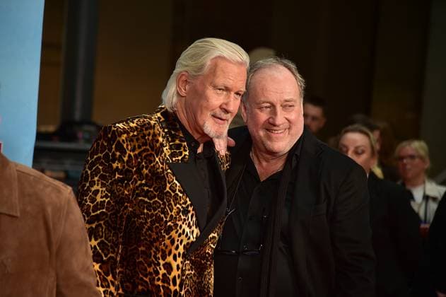 MISSION SANTA, ein ELf rettet Weihnachten Jonny logan,Singer, Harold Faltermeyer, Producer, Musiker Ankuft, roter Teppich zur Premiere des Animationsfilmes fuer Kinder - MISSION SANTA, ein ELf rettet Weihnachten -in Berlin am 25.10.2025