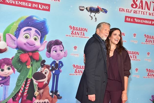 MISSION SANTA, ein ELf rettet Weihnachten Kai Wiesinger, Bettina Zimmermann Ankuft, roter Teppich zur Premiere des Animationsfilmes fuer Kinder - MISSION SANTA, ein ELf rettet Weihnachten -in Berlin am 25.10.2025