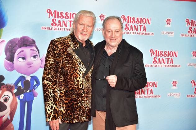 MISSION SANTA, ein ELf rettet Weihnachten Jonny logan,Singer, Harold Faltermeyer, Producer, Musiker Ankuft, roter Teppich zur Premiere des Animationsfilmes fuer Kinder - MISSION SANTA, ein ELf rettet Weihnachten -in Berlin am 25.10.2025