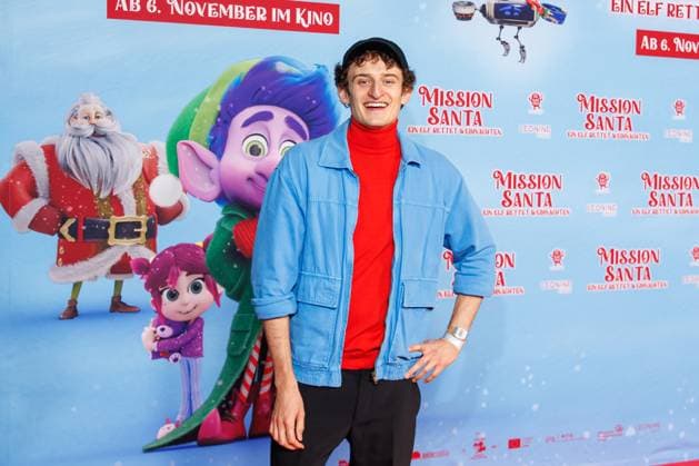 Mission Santa - Ein Elf rettet Weihnachten - Julian Janssen (Checker Julian) bei der Premiere Mission Santa - Ein Elf rettet Weihnachten im Kino in der Kulturbrauerei am 25.10.2025 in Berlin. Copyright: xEventpressxKochanx