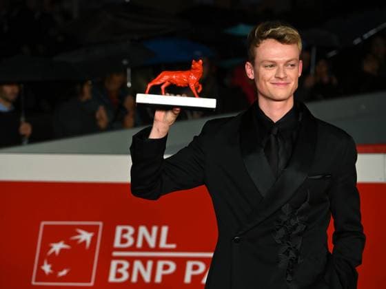 Roma Cinema Fest 2025, evening 11 - Winners Red Carpet. Pictured is Anson Boon with the award.  Copyright: xMaurizioxD Avanzox xipa-agency.netx xDxAvanzo Provvisionatox IPA_Agency_IPA67067944
