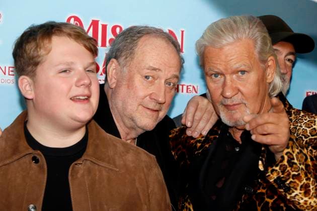 Mission Santa - Ein Elf rettet Weihnachten , Premiere im Kino in der Kulturbrauerei, Berlin, 25.10.2025 Julius Weckauf, Harold Faltermeyer und Johnny Logan bei einem Special Screening von MISSION SANTA - EIN ELF RETTET WEIHNACHTEN in der Kulturbrauerei in Berlin am 25.10.2025 Berlin Kino in der Kulturbrauerei Copyright: xAnitaxBuggex