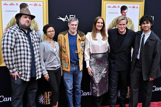 Daniel Hill, Myha™la, Gus Van Sant, Kelly Lynch, Cary Elwes und Vinh Nguyen bei der Premiere des Kinofilms Dead Man s Wire auf dem 39. AFI Fest 2025 im TCL Chinese Theatre. Los Angeles, 25.10.2025