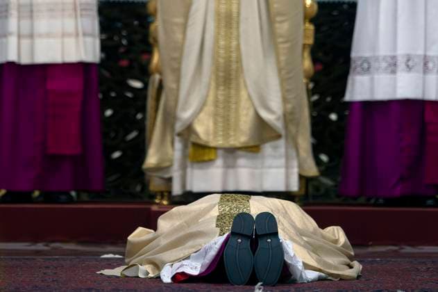 News Themen der Woche KW 43 News Bilder des Tages News Bilder des Tages ITALY - POPE LEO XIV LEADS A MASS FOR THE ORDINATION OF MIROSLAW STANISLAW WACHOWSKJ AT ST PETER S BASILICA IN THE VATICAN - 2025 10 26 Italy, Rome, Vatican, 2025 10 26 Pope Leo XIV leads a mass for the ordination of Miroslaw Stanislaw Wachowski at St Peter s basilica in The Vatican EDITORIAL USE ONLY - NO BOOKS Copyright: xALESSIAxGIULIANIx