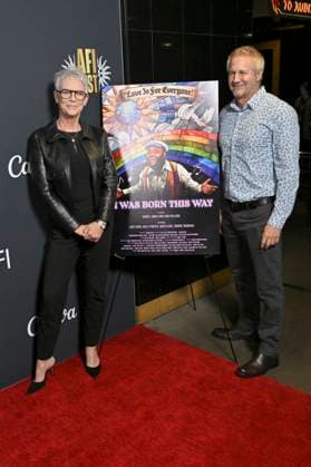Jamie Lee Curtis und Daniel Junge bei der Premiere des Dokumentarfilms I Was Born This Way auf dem 39. AFI Fest 2025 im TCL Chinese 6 Theatre. Los Angeles, 26.10.2025