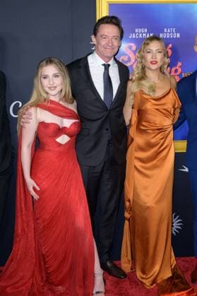 AFI Fest 2025 special screening of Song Sung Blue LOS ANGELES, USA October 26, 2025 Ella Anderson, Hugh Jackman Kate Hudson at the AFI FEST premiere for Song Sung Blue at the TCL Chinese Theatre Picture Paul Smith Featureflash 450065 2025 10 26 CA Los Angeles  Copyright: xPaulxSmithx xFeaturesxFlashx xStarfacex STAR_450065_074