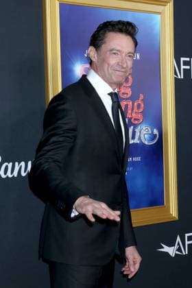 October 26, 2025, Los Angeles, Ca, USA: LOS ANGELES - OCT 26: Hugh Jackman at the 2025 AFI FEST - Song Sung Blue Premiere at the TCL Chinese Theater IMAX on October 26, 2025 in Los Angeles, CA Los Angeles USA - ZUMAb170 20251026_aap_b170_190 Copyright: xKayxBlakex