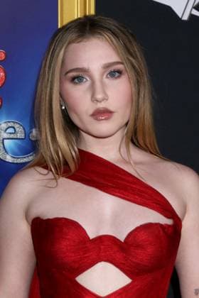 October 26, 2025, Los Angeles, Ca, USA: LOS ANGELES - OCT 26: Ella Anderson at the 2025 AFI FEST - Song Sung Blue Premiere at the TCL Chinese Theater IMAX on October 26, 2025 in Los Angeles, CA Los Angeles USA - ZUMAb170 20251026_aap_b170_219 Copyright: xKayxBlakex