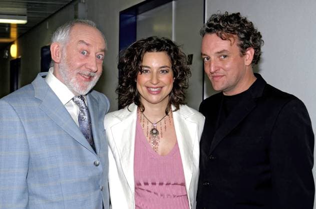 ARCHIV: Dieter Hallervorden Schauspieler Dieter Hallervorden ( Dieter Jürgen Didi Hallervorden ) mit Isabel Varell und Marco Rima anläßlich der 100. Sendung Verstehen Sie Spaß , 2004 ARCHIVAUFNAHME, Datum geschätzt 20251027JWM0021 *** ARCHIVE Dieter Hallervorden Actor Dieter Hallervorden Dieter Jürgen Didi Hallervorden with Isabel Varell and Marco Rima on the occasion of the 100th show Verstehen Sie Spaß , 2004 ARCHIVAUFNAHME, date estimated 20251027JWM0021