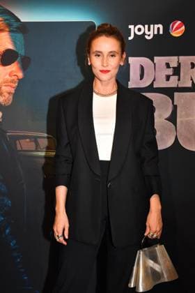 Peri Baumeister bei der Premiere zur 6. Staffel von Der letzte Bulle (Amazon Prime & SAT.1) am 27.10.2025 im Gloria Palast in Muenchen Premiere in Muenchen - Der letzte Bulle (Amazon Prime & SAT.1) kehrt auf die Serienbuehne zurueck