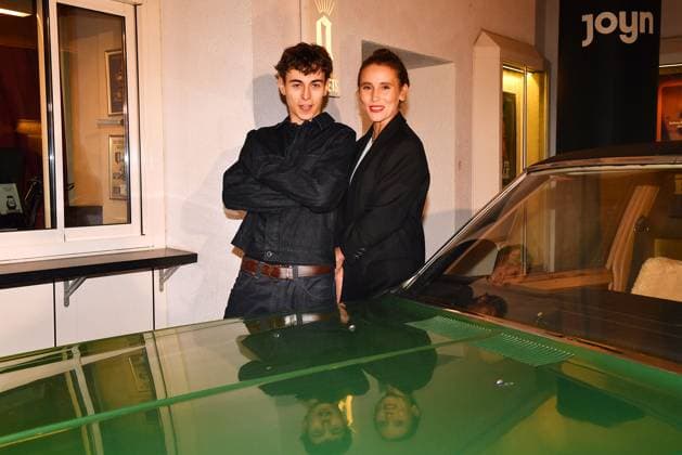 Lauri Kroeck und Peri Baumeister bei der Premiere zur 6. Staffel von Der letzte Bulle am 27.10.2025 im Gloria Palast in Muenchen. Nach der letzten Folge im Jahr 2014 wird die Serie ab 31.10.2025 mit neuen Folgen bei Amazon Prime und ab 24.11.2025 bei Sat.1 & Joyn fortgesetzt. Premiere in Muenchen - Der letzte Bulle (Amazon Prime & SAT.1) kehrt auf die Serienbuehne zurueck