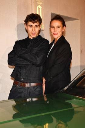 Lauri Kroeck und Peri Baumeister bei der Premiere zur 6. Staffel von Der letzte Bulle am 27.10.2025 im Gloria Palast in Muenchen. Nach der letzten Folge im Jahr 2014 wird die Serie ab 31.10.2025 mit neuen Folgen bei Amazon Prime und ab 24.11.2025 bei Sat.1 & Joyn fortgesetzt. Premiere in Muenchen - Der letzte Bulle (Amazon Prime & SAT.1) kehrt auf die Serienbuehne zurueck
