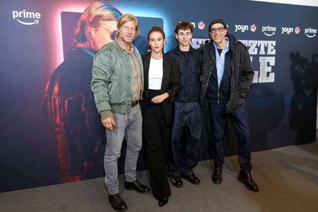 Henning Baum, Peri Baumeister, Lauri Kröck und Helmfried von Lüttichau bei der Premiere der Prime Video SAT.1-Serie Der letze Bulle im Gloria Palast. München, 27.10.2025