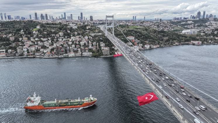 Turkish flags on the bridges across the Bosphorus Strait ahead of Turkish Republic Day ISTANBUL, TURKIYE - OCTOBER 28: Turkish flags are hung on the Fatih Sultan Mehmet Bridge ahead of 102nd anniversary of Turkish Republic Day in Istanbul, Turkiye on October 28, 2025. Murat Sengül Anadolu Istanbul Turkey. Editorial use only. Please get in touch for any other usage.  Copyright: x2025xAnadoluxMuratxÅžengülx