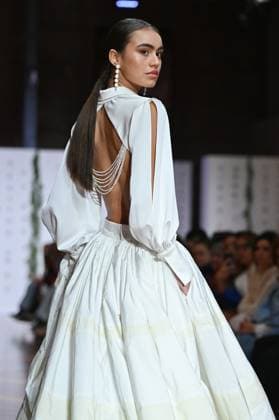 October 28, 2025, Madrid, Spain: A model showcases creations by Candelas Y Felipa during the Atelier Couture bridal catwalk within Madrid Fashion Week, at Fabrica de Tapices in Madrid. Madrid Spain - ZUMAs197 20251028_aaa_s197_112 Copyright: xAtilanoxGarciax