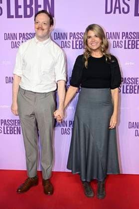 Lukas Rüppel und Anke Engelke bei der Premiere des Kinofilms Dann passiert das Leben im Rio Filmpalast. München, 28.10.2025